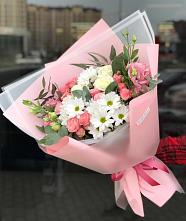 Букет цветов из:  Розы, Лизиантусы и Хризантемы в Восток